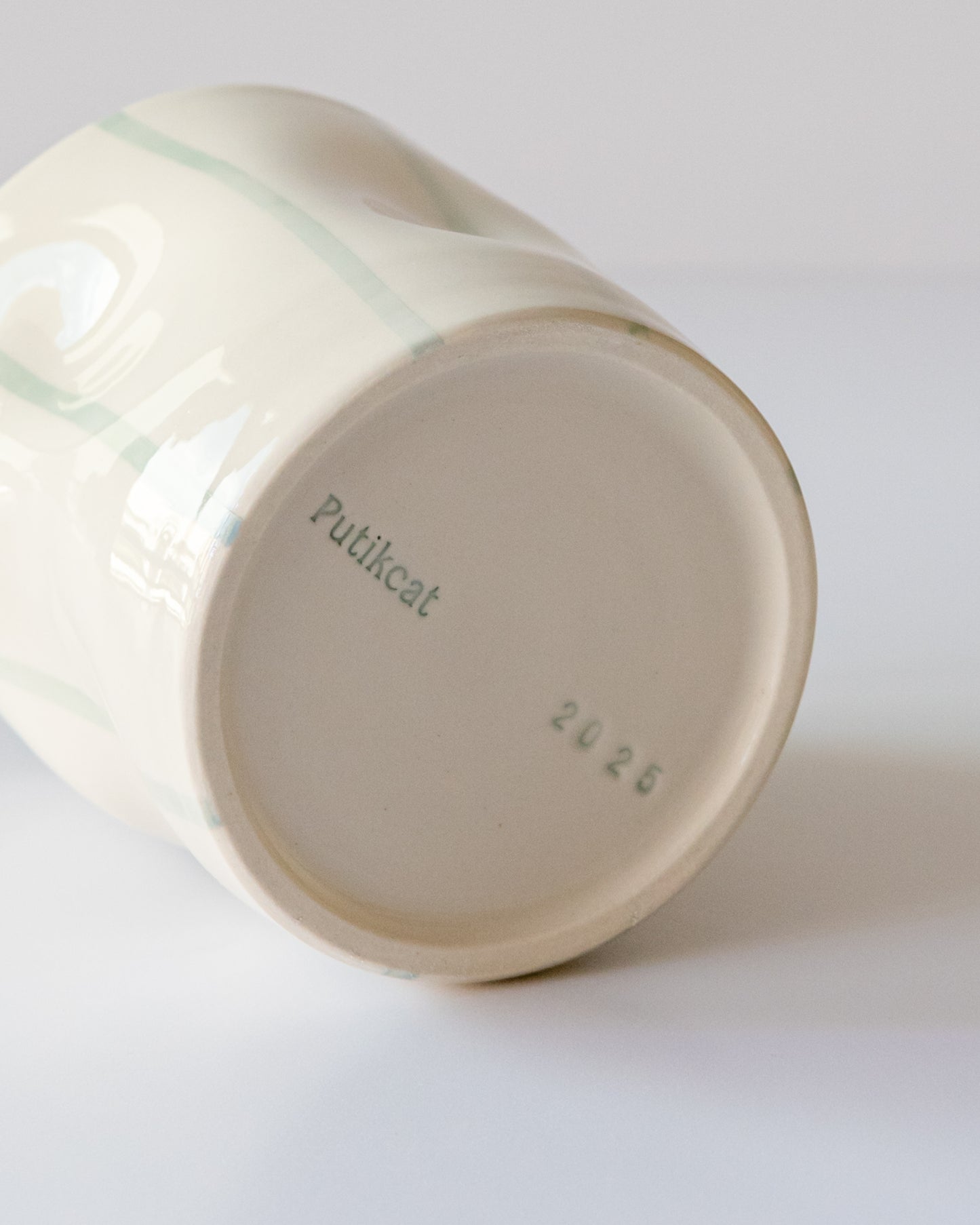 Seafoam Stripe Flowy Cup