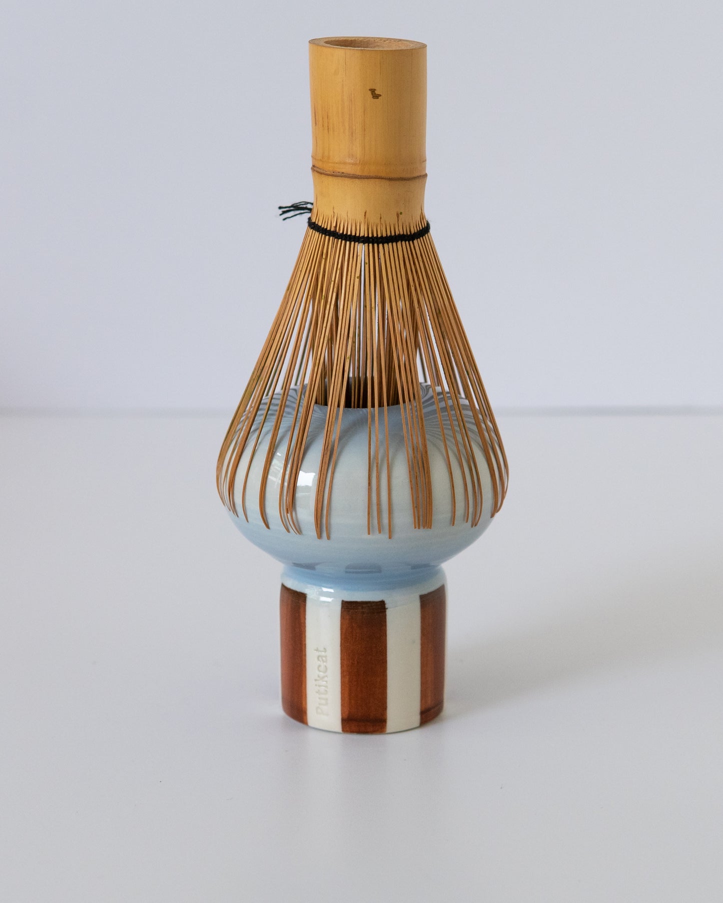 Sky Blue + Brown Whisk Holder 01 - mushroom
