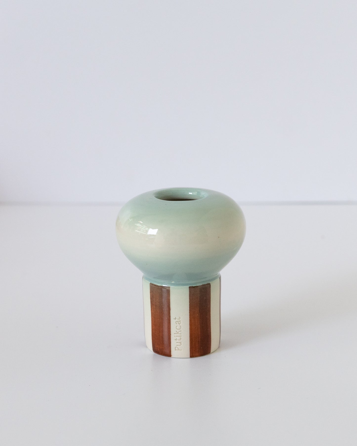 Seafoam + Brown Whisk Holder 01 - mushroom