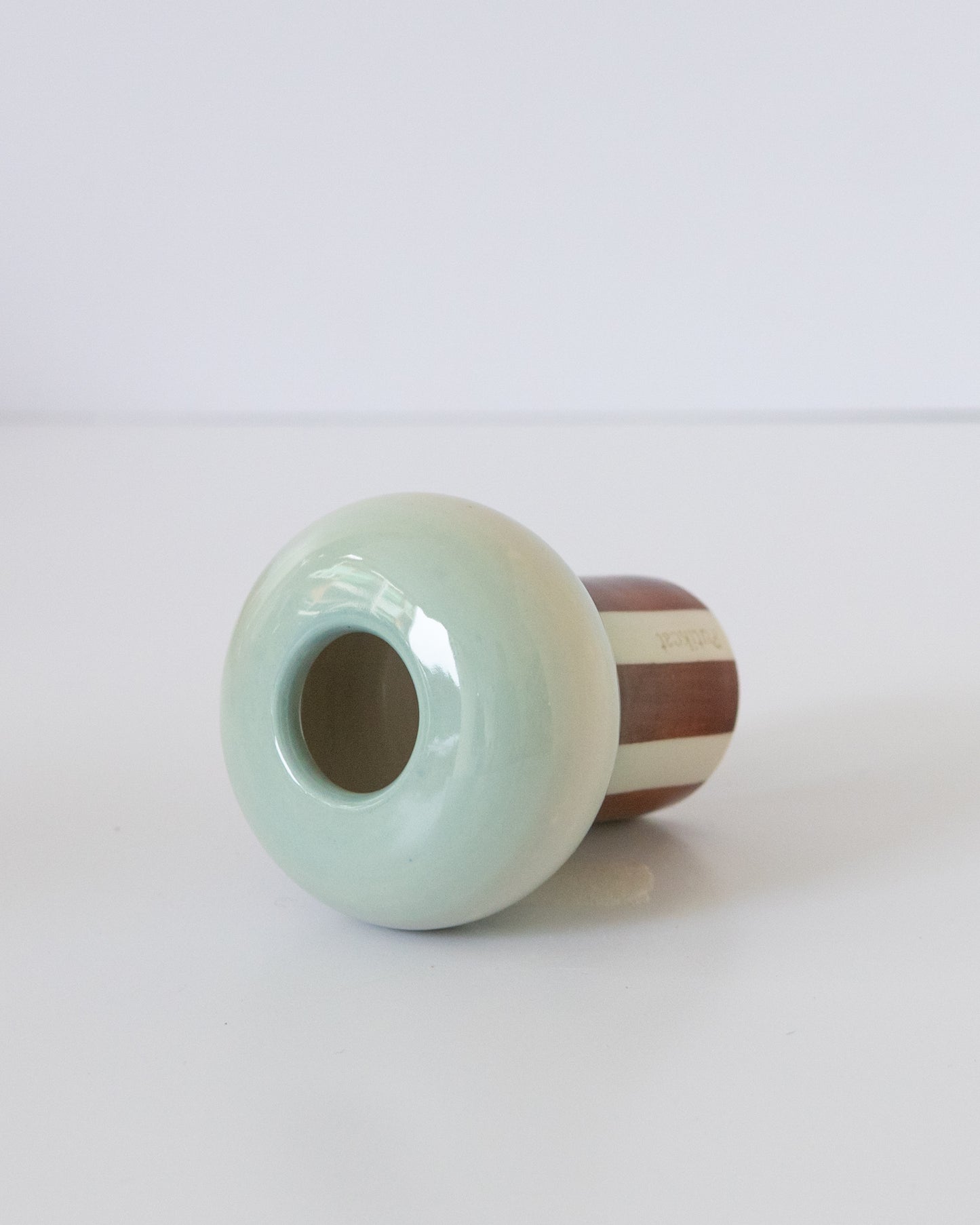 Seafoam + Brown Whisk Holder 01 - mushroom