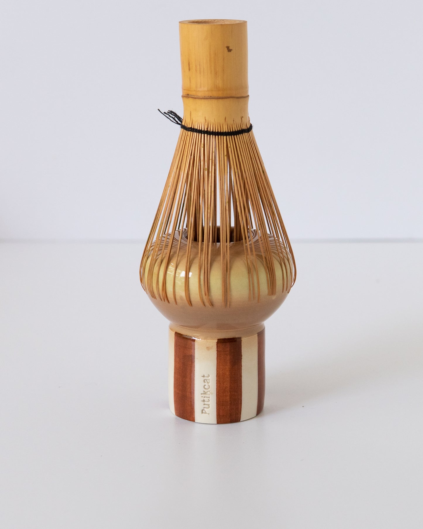 Olive Whisk Holder - mushroom 03