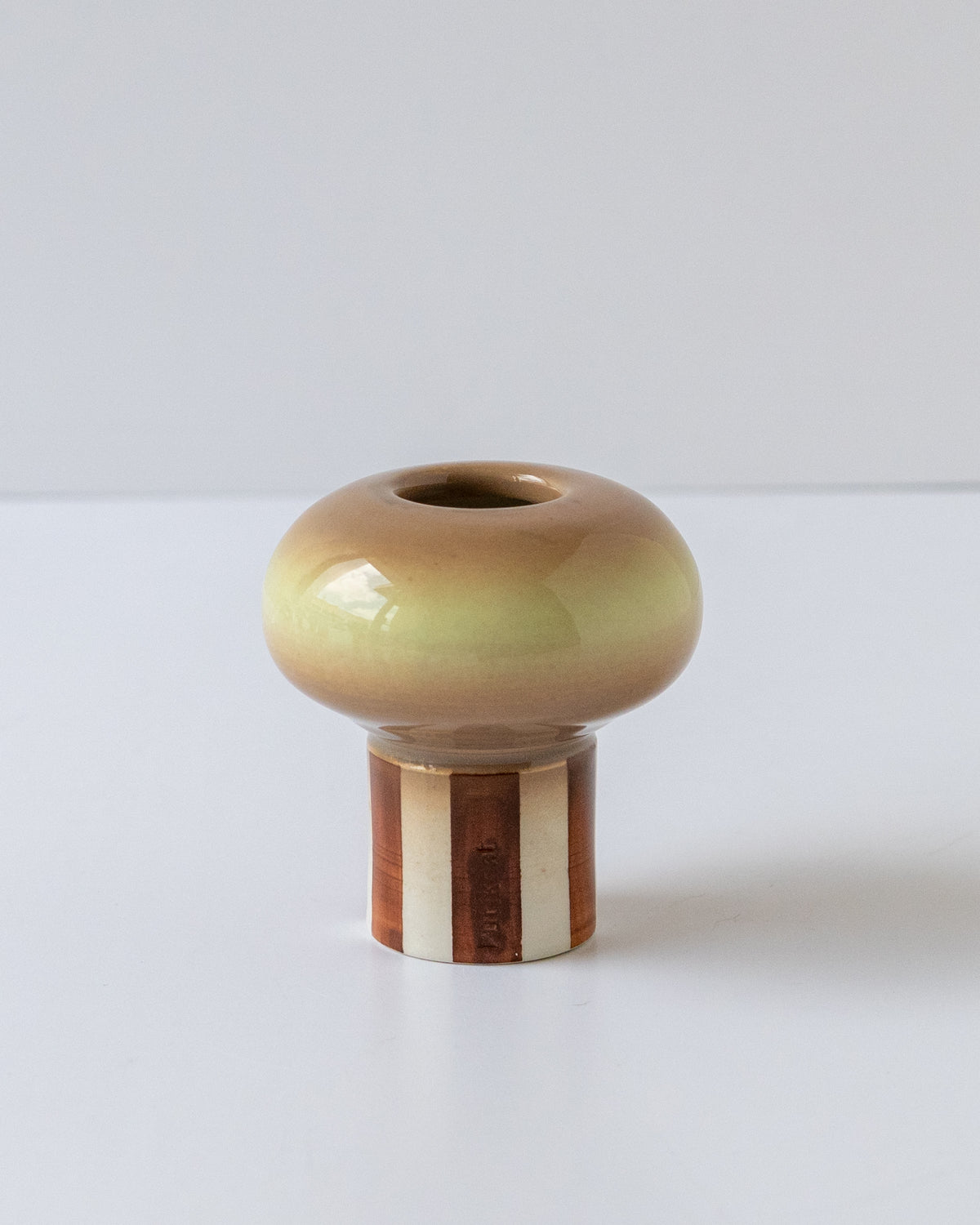 Olive Whisk Holder - mushroom 03