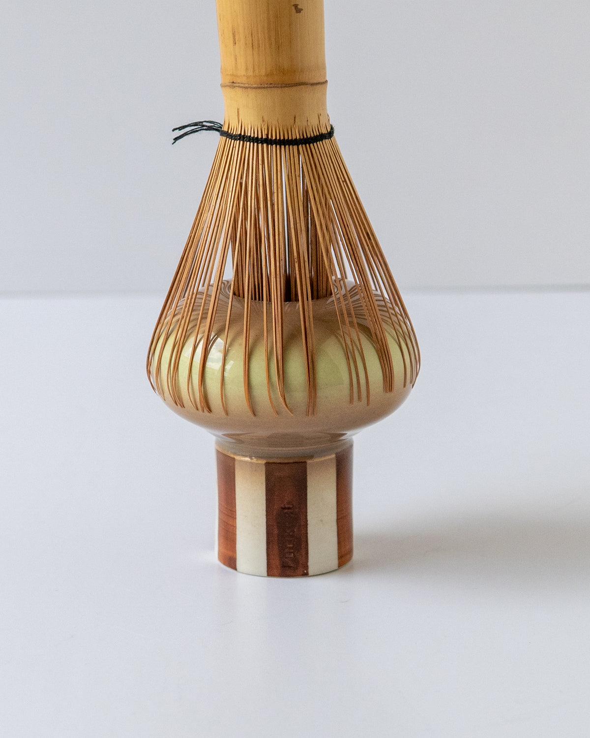 Olive Whisk Holder - mushroom 03