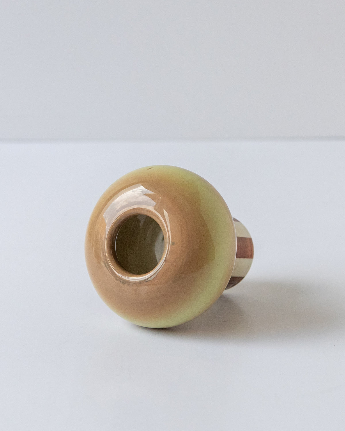Olive Whisk Holder - mushroom 03