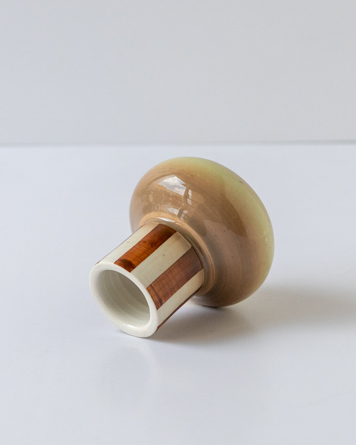 Olive Whisk Holder - mushroom 03