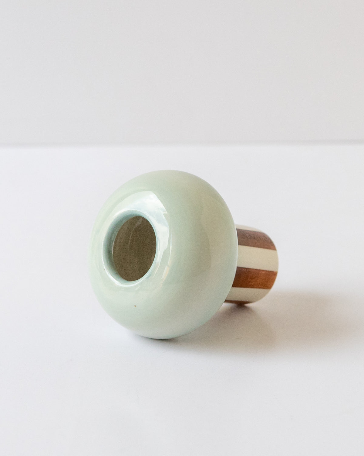 Seafoam Whisk Holder - mushroom 01