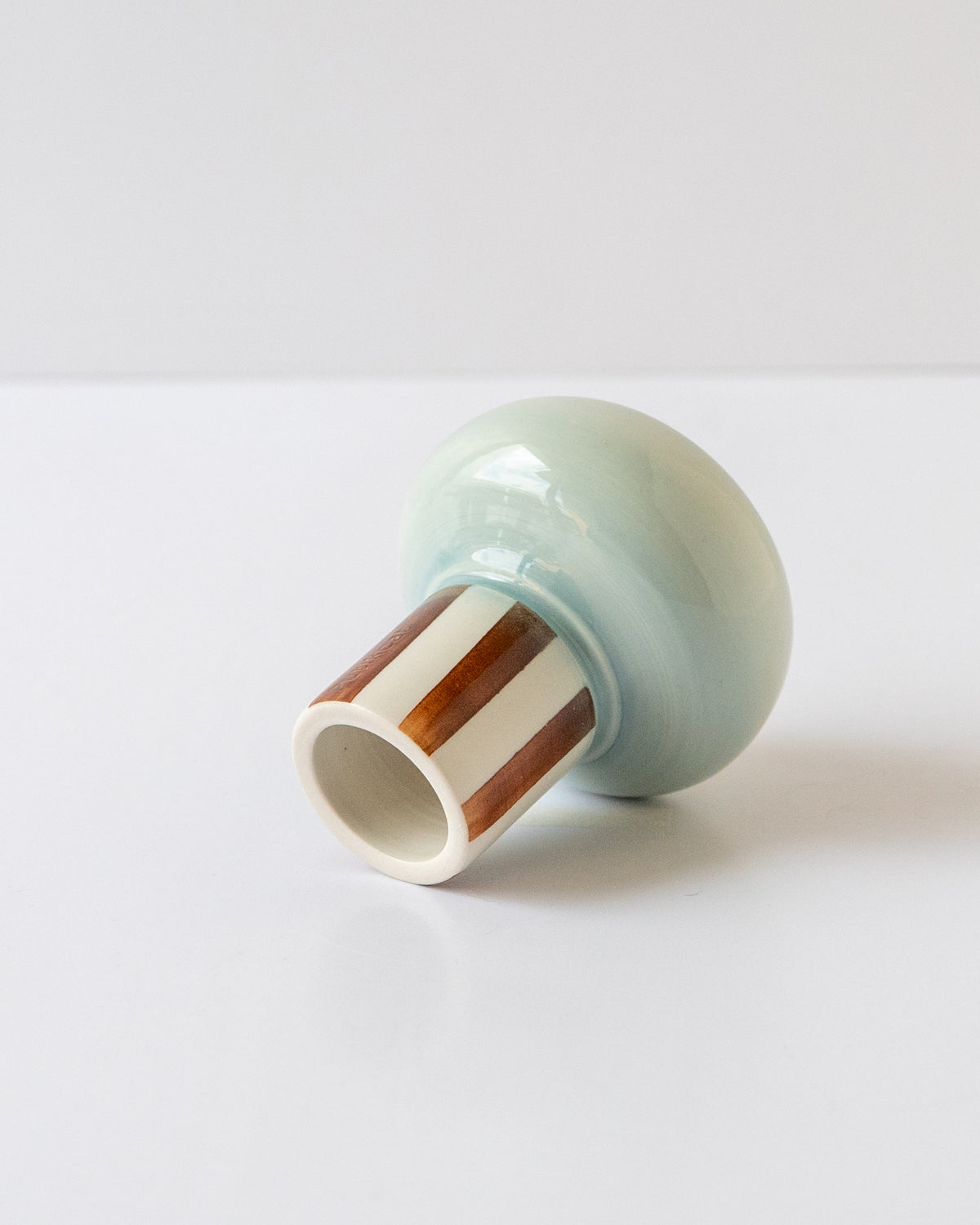 Seafoam Whisk Holder - mushroom 01