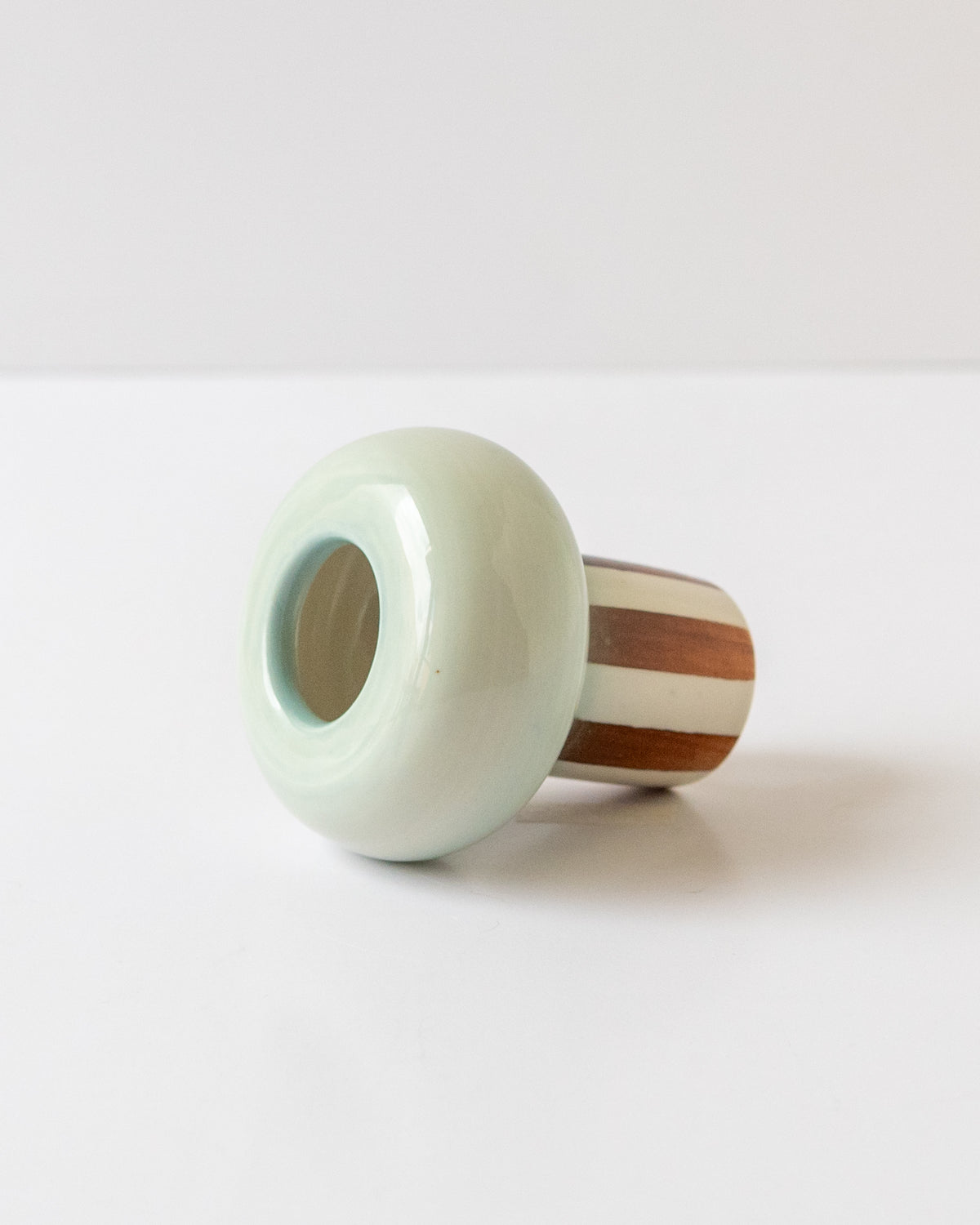 Seafoam Whisk Holder - mushroom 03