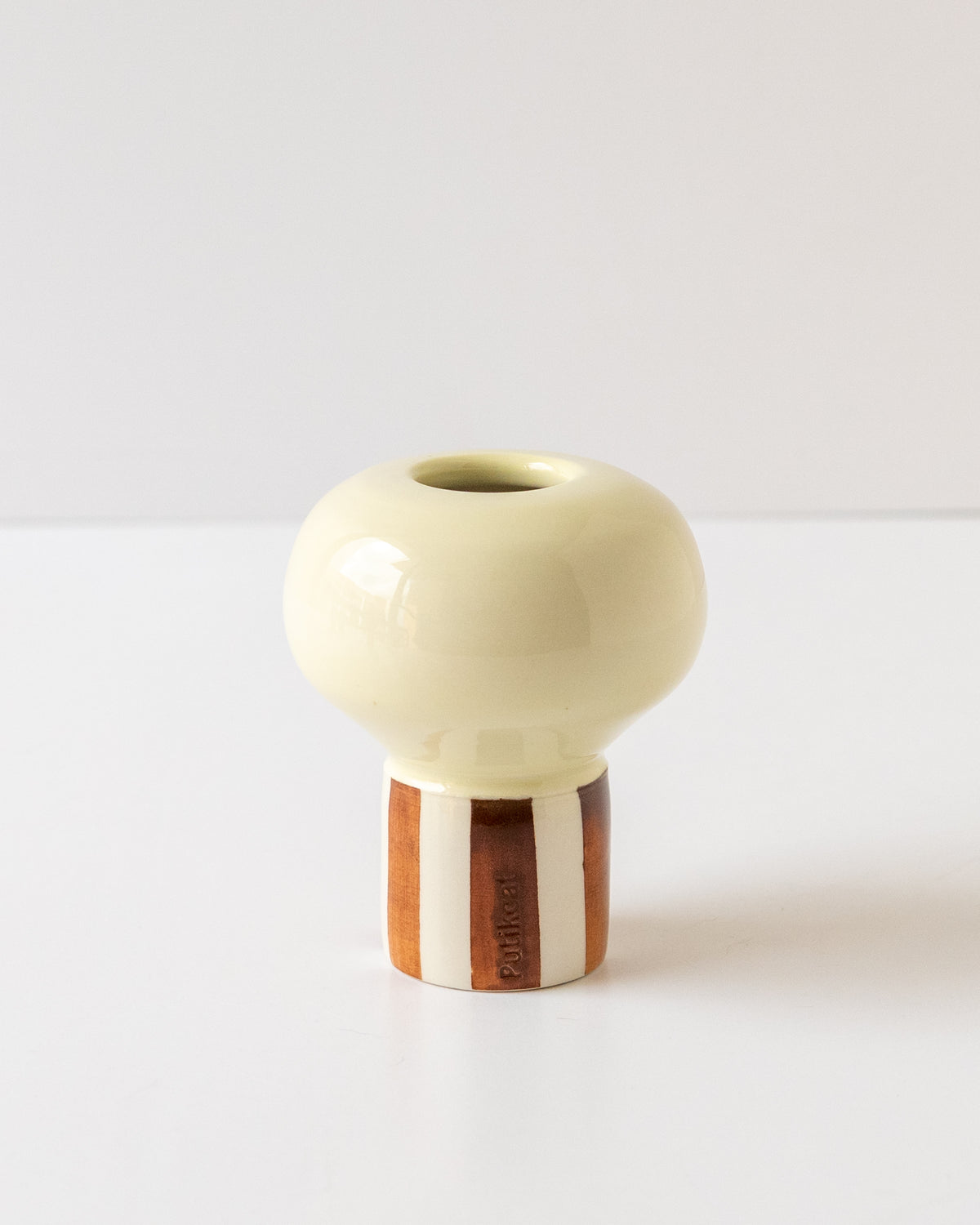 Butter Yellow Whisk Holder - mushroom 01