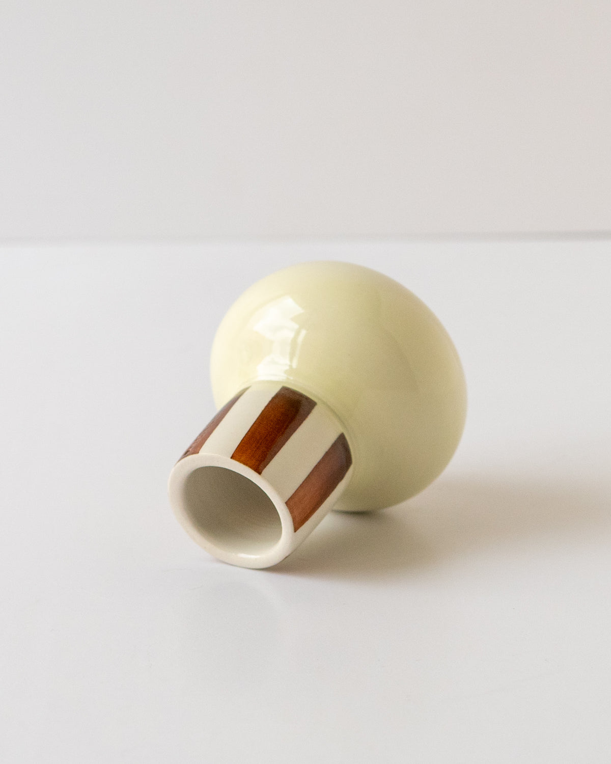 Butter Yellow Whisk Holder - mushroom 02
