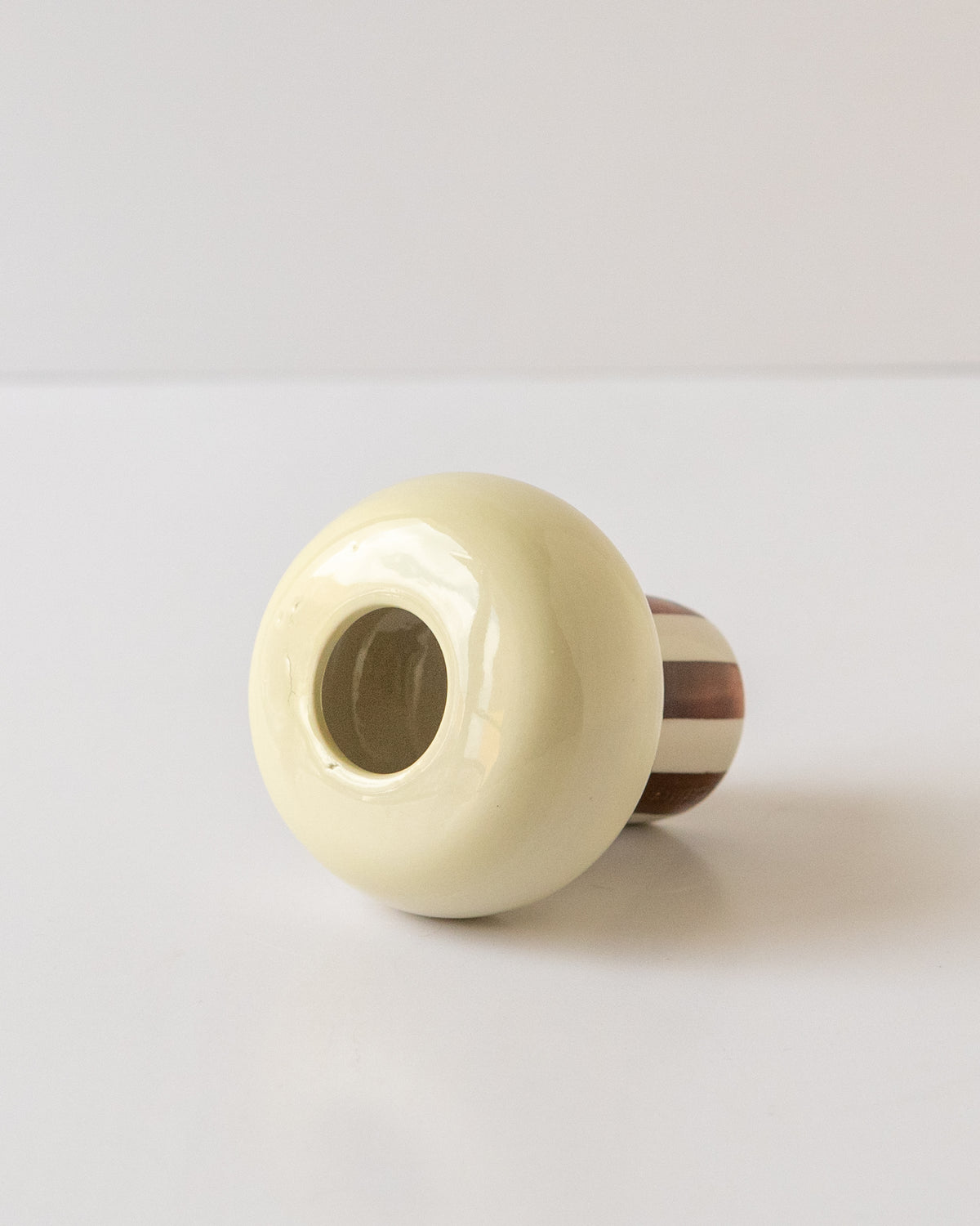 Butter Yellow Whisk Holder - mushroom 03