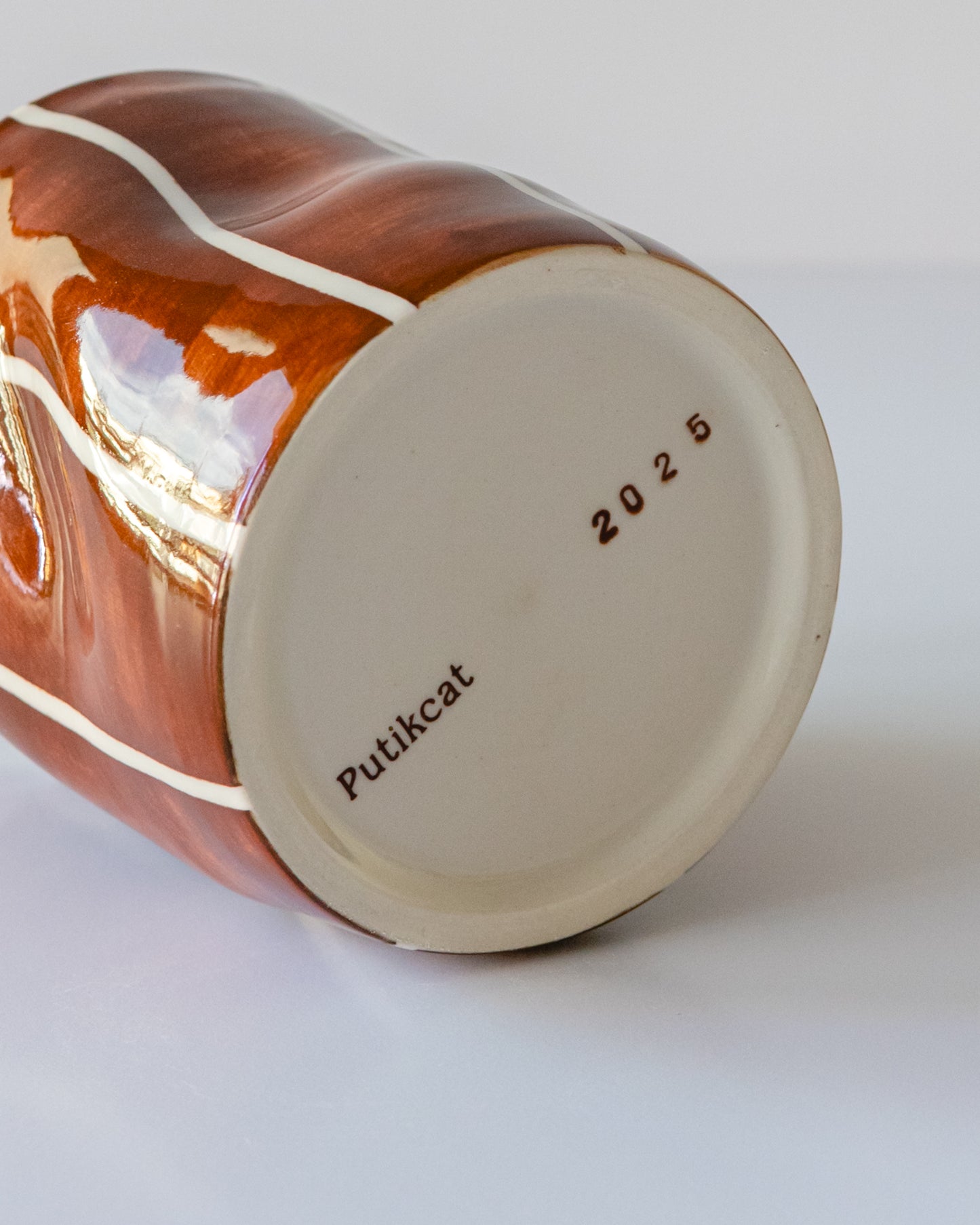 Brown Stripe Flowy Cup