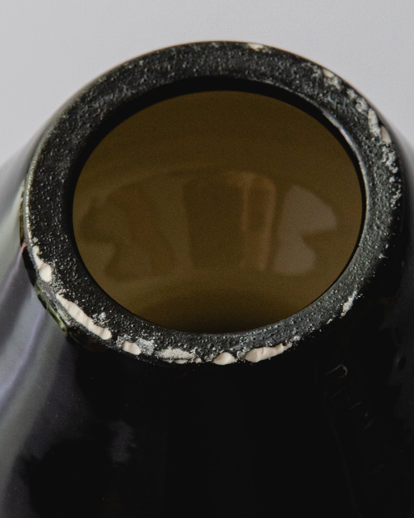 Black Lamp Whisk Holder